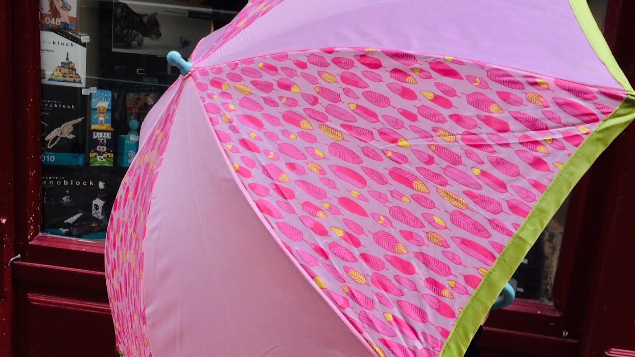 Parapluie enfant Sigikid rose chez Bee art et design à Saint-Malo