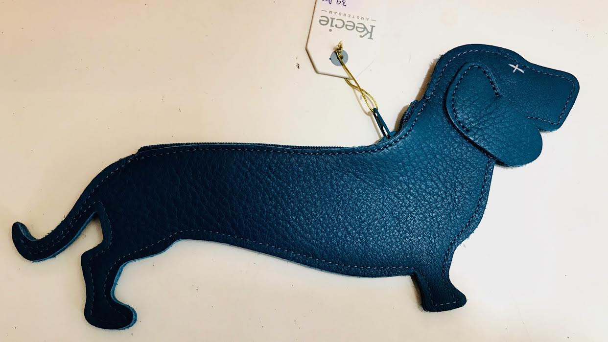 Porte-monnaie chien  Keecie Amsterdam cuir bleu fade chez Bee art&design à Saint-Malo